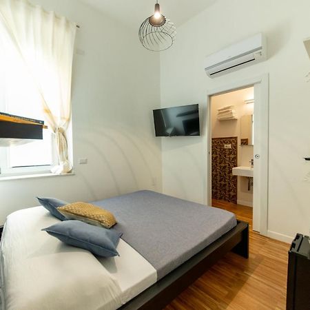 Lele'S Rooms Cagliari Eksteriør billede