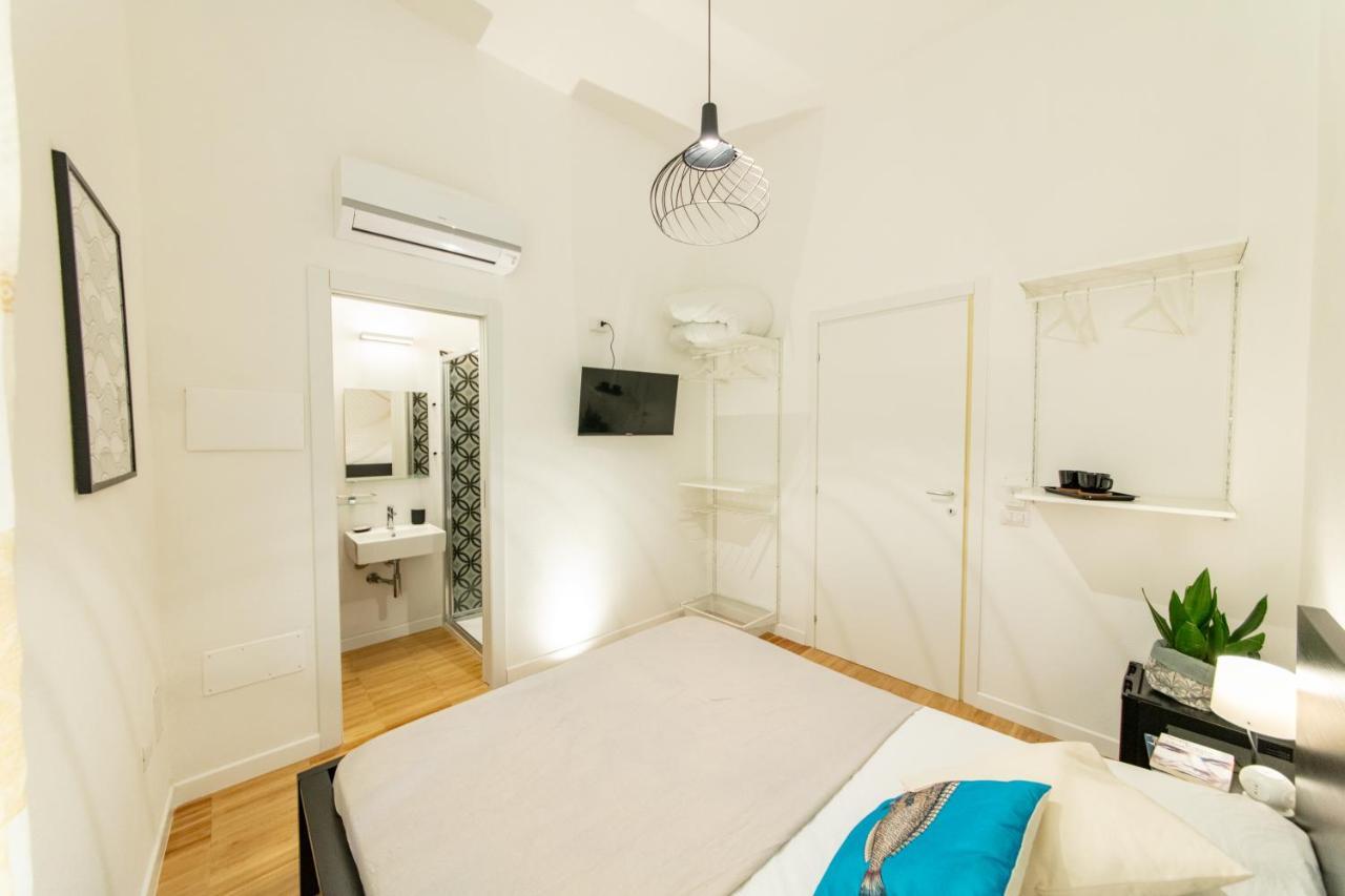 Lele'S Rooms Cagliari Eksteriør billede
